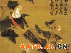 036 《芙蓉锦鸡图》

宋 赵佶 绢本设色 纵81.5厘米 横53.6厘米 北京故宫博物院藏

    占据《芙蓉锦鸡图》画面主要位置的是秋天不怕霜冻的木芙蓉和枝上停留的美丽的锦鸡。各种景物的布局宾主分明，疏密有致。芙蓉花的妩媚鲜艳，秋菊的萧疏挺立，蝴蝶的翩翩起舞，也都刻画得生动传神，极富真实感。画的右上方有赵佶题诗：“秋劲拒霜盛，峨冠锦羽鸡，已知全五德，安逸胜凫鹥。”这便点明了此画通过描绘五彩斑斓的锦鸡，是为了颂扬它们具有的儒家五种伦理品德—文、武、勇、仁、信。造型精致，设色浓丽，晕染细腻，也传达出皇家的雍容富贵气派。 